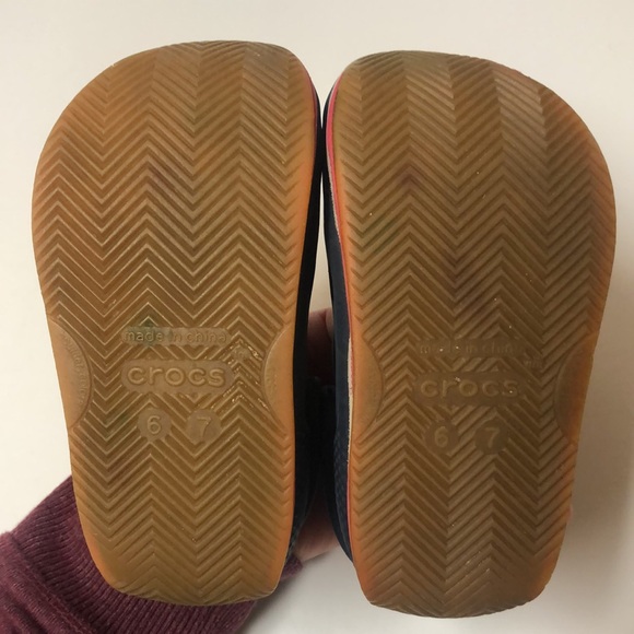 CROCS navy blue Toddler 6/7 - Picture 3 of 4